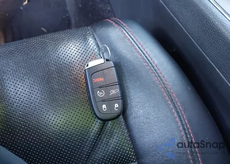 2017 Dodge Durango R/T Awd z USA, uszkodzony, nr VIN 1C4SDJCT6HC644184